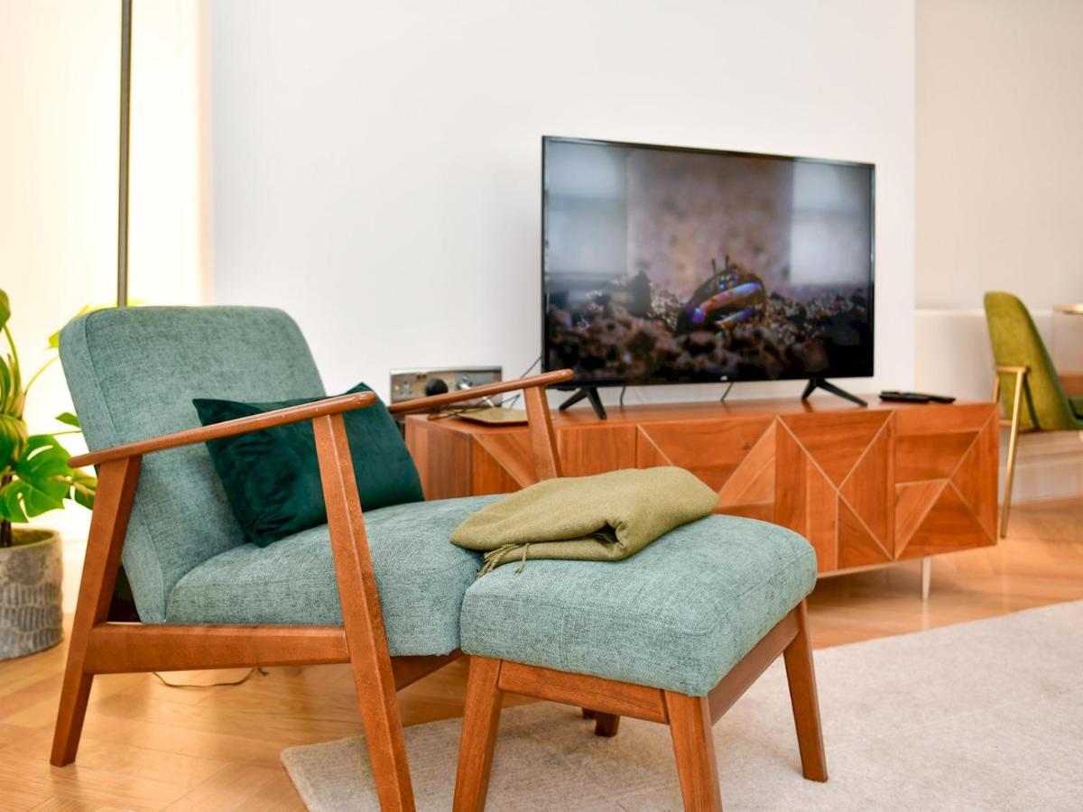 Pass The Keys Beautiful 2 Bed Apartment With Parking In The Bay Кардиф Екстериор снимка