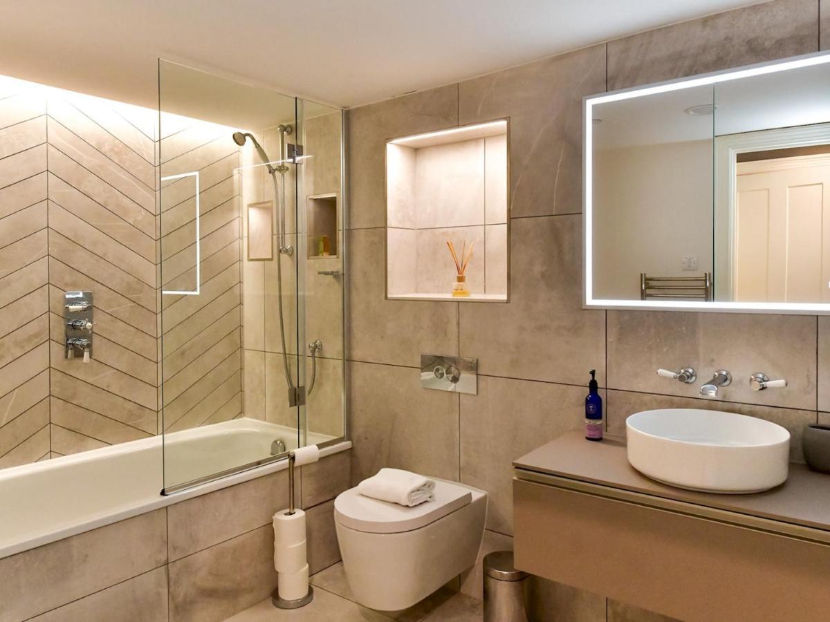 Pass The Keys Beautiful 2 Bed Apartment With Parking In The Bay Кардиф Екстериор снимка